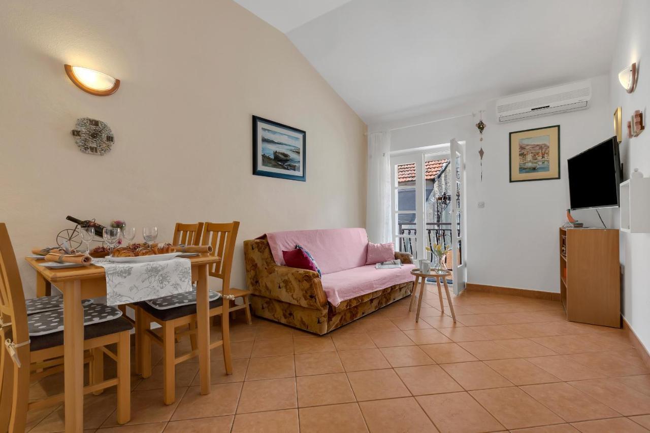 Apartment Andrijasevic-City Center มาคาร์สกา ภายนอก รูปภาพ